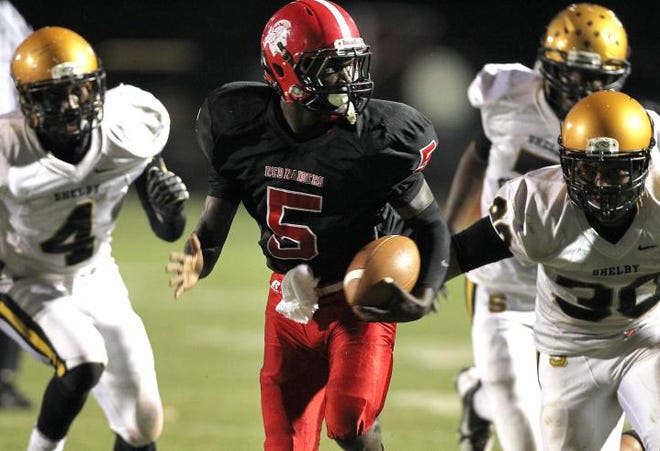 South Point's Jaquan Brooks rushed for 136 yards and two touchdowns in Friday's win against Shelby.