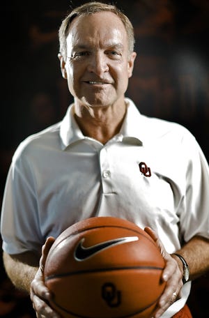 Oklahoma coach Lon Kruger. Photo by Chris Landsberger, The Oklahoman CHRIS LANDSBERGER - CHRIS LANDSBERGER