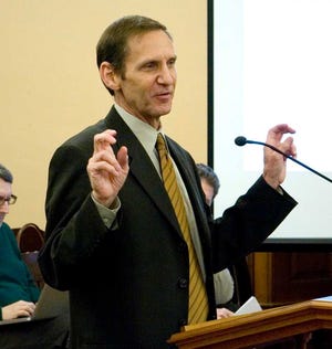 Jeff Spalding, director of fiscal policy and analysis for the Friedman Foundation for Educational Choice, speaks Wednesday at the Statehouse to the Special Committee on Education.