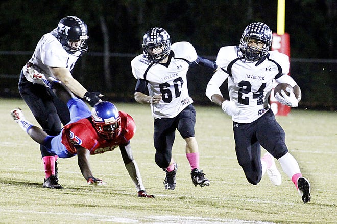 Havelock’s Derrell Scott runs the ball during last year’s game versus West Craven. The Rams meet the Eagles Friday for the Coastal Conference championship in Vanceboro at 7 p.m.