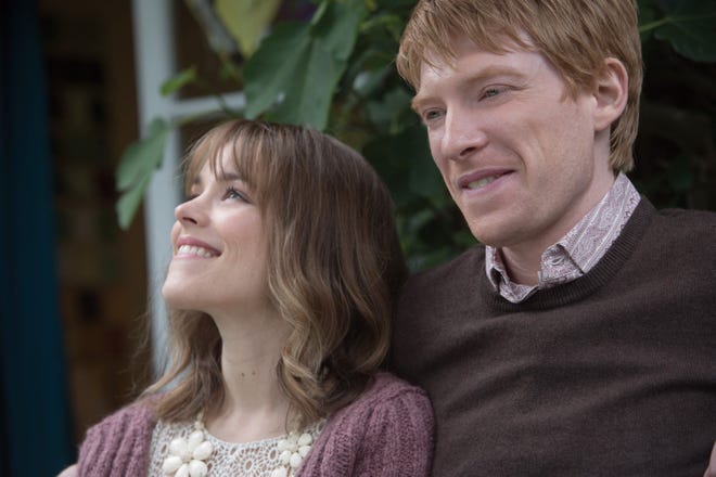 Mary (Rachel McAdams, left) and Tim (Domhnall Gleeson) star in “About Time.”
