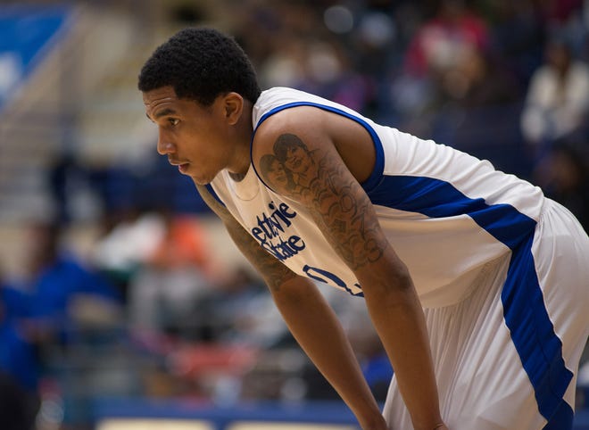 Josh Dawson Tuesday at Fayetteville State University during the school’s basketball opener against Virginia-Lynchburg.
