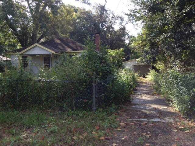 Wayne.Ezell@jacksonville.com Before. This property at 3242 Broadway Ave., which is across the street from Sharon Jordan's residence (see editorial) has been cited six times for nuisance overgrowth/trash issues and twice for vacant/open building requiring board-up in the last four years.
