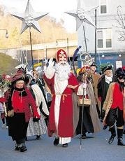 Sinterklaas leading the parade in Kingston.