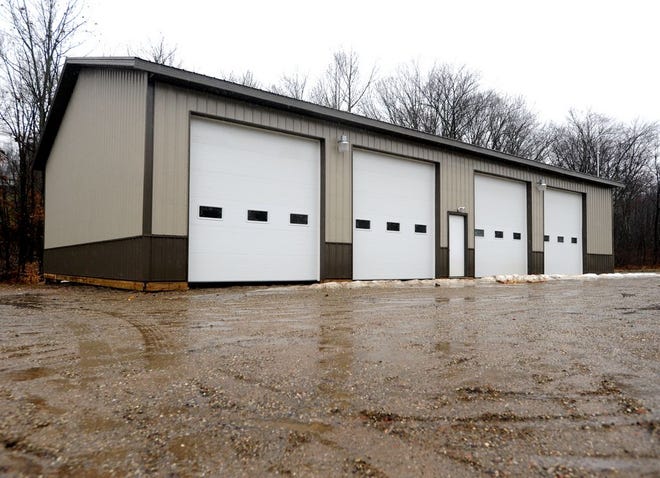 A new pole barn is the temporary home of the Mineral City Fire Department.