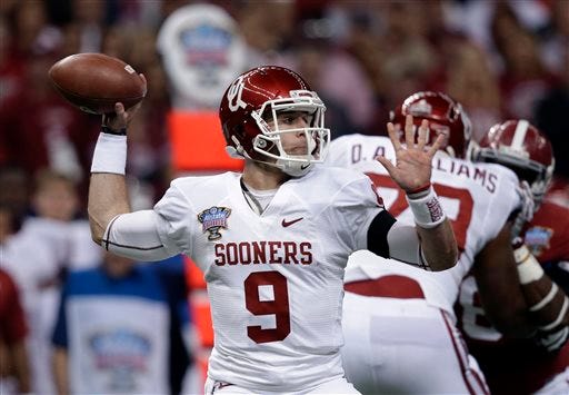Oklahoma quarterback Trevor Knight (9) passes against Alabama during the first half of the Sugar Bowl NCAA college football game, Thursday, Jan. 2, 2014, in New Orleans.