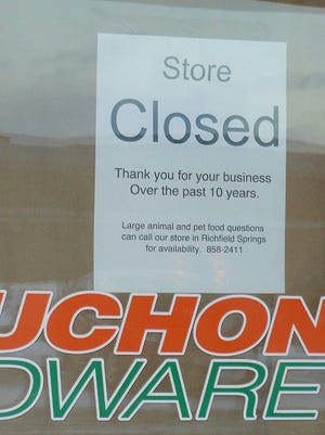 A sign posted on the front doors of Aubuchon Hardware at 105 N. Caroline St. in Herkimer said the store has closed. TIMES PHOTO/STEPHANIE SORRELL-WHITE