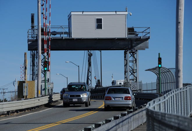 Drivers travel down the temporary bridge between Vineyard Haven and Oak Bluffs.