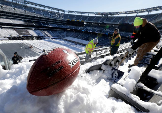 Though there's no snow in the forecast for Super Bowl XLVIII, players are bracing for the cold.