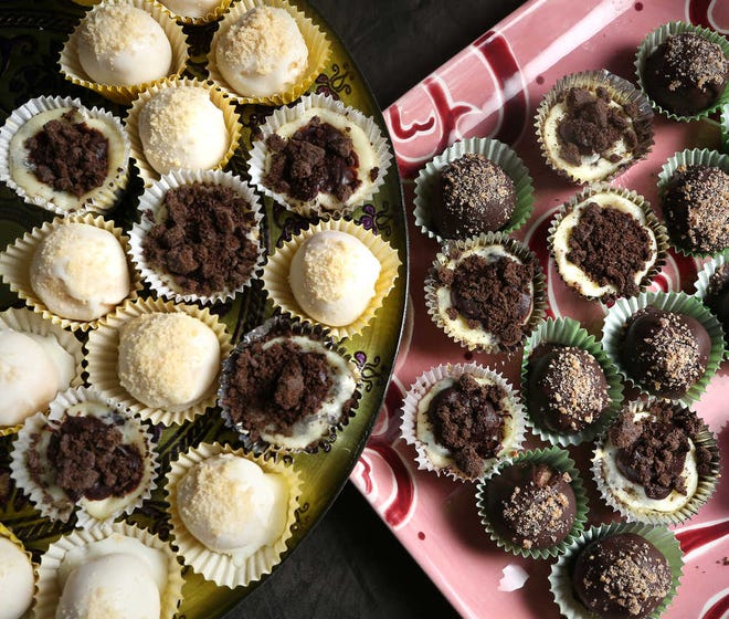 As well as being tasty treats straight from the box, Girl Scout cookies can be used as ingredients in other recipes. Try these recipes for Girl Scout Thin Mint Cookie Cheesecake Cups and Caramel deLites Truffles.