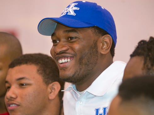 Crestview's Denzel Ware signed with the University of Kentucky.