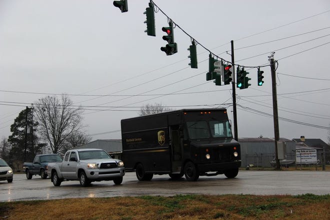 A traffic signal at the corner of Belleview Road and Enterprise Boulevard is up and running. A total of 43 accidents occurred at the intersection before the installation. The Iberville Parish Council funded $60,000 for the signal that was installed by the state Department of Transportation and Development. 
POST SOUTH PHOTO/Peter Silas Pasqua