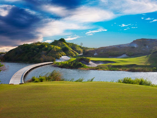 Streamsong shows its golf courses at the new Streamsong Resort in Central Florida, about 50 miles from Tampa. The 16,000-acre luxury property has edgy, modern architecture, two award-winning public golf courses, and is located on what was once a phosphate mine.