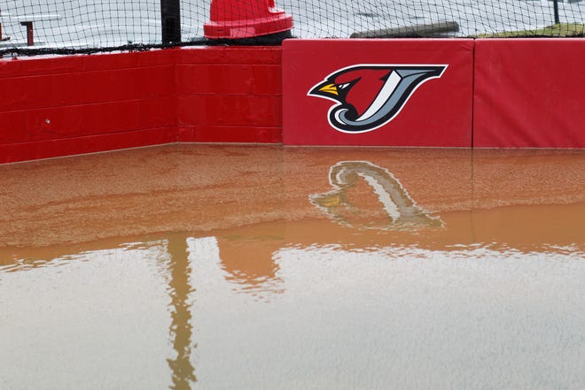 The area’s weird and wacky weather has left puddles across the high school playing fields in the area, forcing teams to postpone a multitude of games – including 31 on Monday and Tuesday this week – and holding practices inside their gyms. With conference play heating up this week and the “spring” season almost a month into the books, coaches and athletic directors hope for warmer and sunnier days so their teams can return to action.