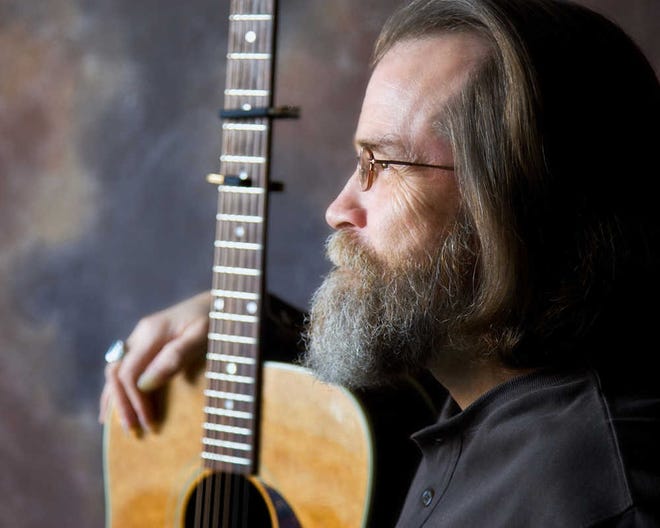 New Mexico-based balladeer and songwriter C. Daniel Boling will perform a Last Minute Folk concert at 7:30 p.m. Saturday at the Unitarian Univeralist Fellowship of Topeka, 4775 S.W. 21st.