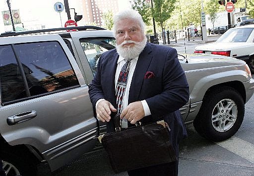 Antonio L. Giordano arrives at U.S. District Court in Providence in 2006.
