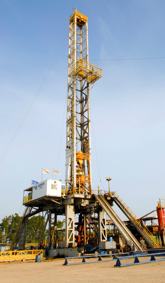 By session's end, Oklahoma lawmakers need to OK 2 percent tax for all drilling rigs