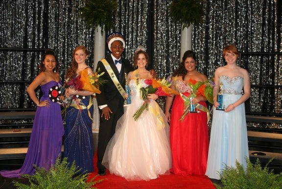 XXXXXX
Winners of the Miss Hopewell High School pageant are shown from left to right, Gillian Stables, talent winner; Jacqueline Zurcher, first runner-up & Miss Congeniality; Brandon Young, Mr. Hopewell High School; Taryn Hunter, Miss Hopewell High School; Jessica Bell, second runner-up; and Yuliza Martinez, fashion winner.