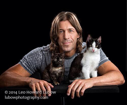 Stevie Richards might pummel people in the ring, but he's just as at home in kitty city.
