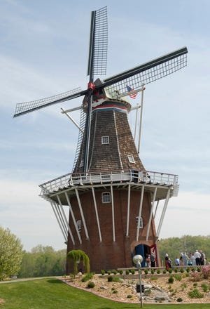 BEFORE: DeZwaan Windmill in 2007