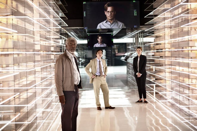 Johnny Depp, on a computer screen, talks with Morgan Freeman, Cillian Murphy, and Rebecca Hall in "Transcendence."