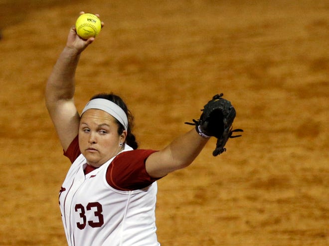 Jaclyn Traina stuck out eight and allowed six hits in Alabama's 4-2 win over Georgia on Thursday.