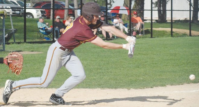 The East Peoria baseball team swept Dunlap last week to pull even with Washington atop the Mid-Illini Conference standings. Senior Mitch Gnehm laid down a perfect bunt on a sixth-inning suicide squeeze to score two runs during a 7-0 road victory over the Eagles.