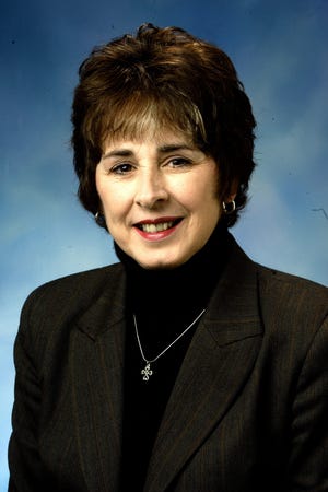 Senator Judy K. Emmons serves the residents of the 33rd Senate District, which includes the counties of Clinton, Ionia, Isabella and Montcalm.