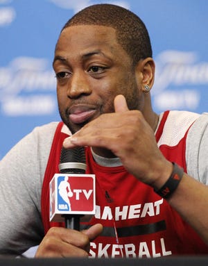 Dwyane Wade decides to become a free agent.