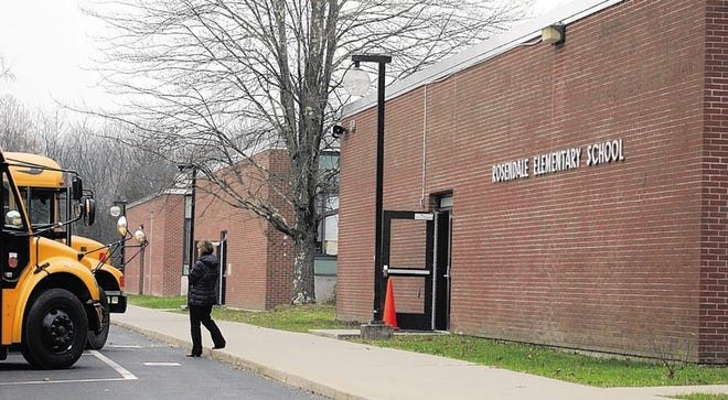 A bill to consolidate the town halls and courts of Marbletown and Rosendale at Rosendale Elementary School failed to reach a vote.