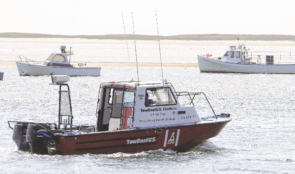 TowBoatUS uses 27-foot Boston Whalers for its service.