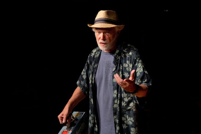 John Emigh, a longtime member of the Brown University theater department, comes out of retirement for the lead role in Gregory Moss' "Indian Summer," one of the plays in the Brown/Trinity Playwrights Repertory Theatre festival.