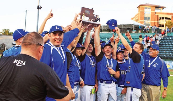 The Blue Devils Baseball Team with the Div. 1 State Championship trophy.