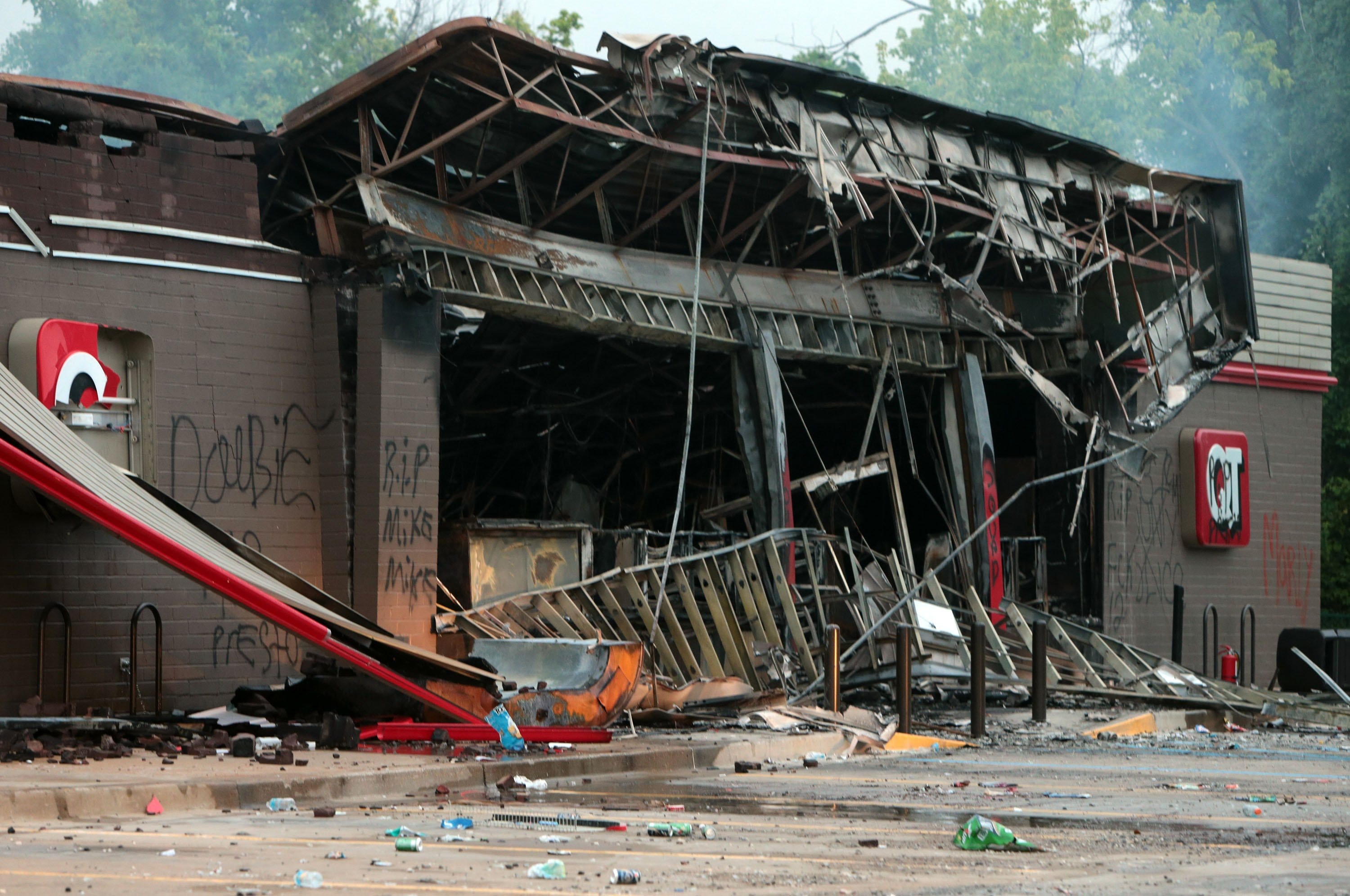 QuikTrip responds to St. Louis riot damage