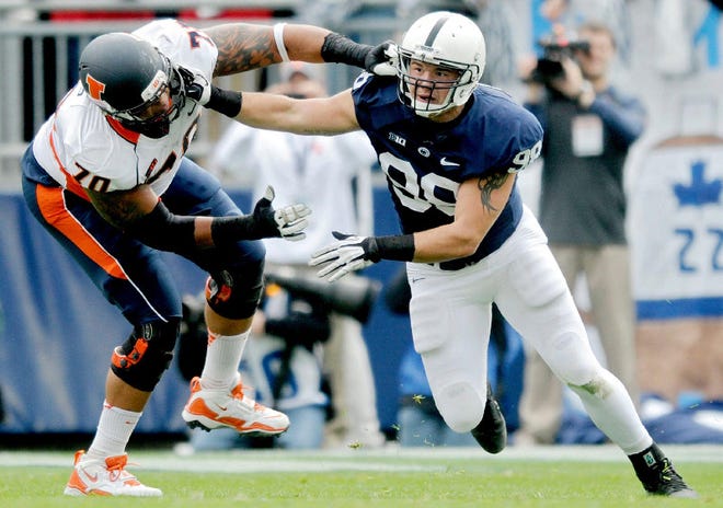 Penn State's Anthony Zettel (98), who had four sacks each of the past two seasons, will be a full-time defensive tackle for the Nittany Lions this year.