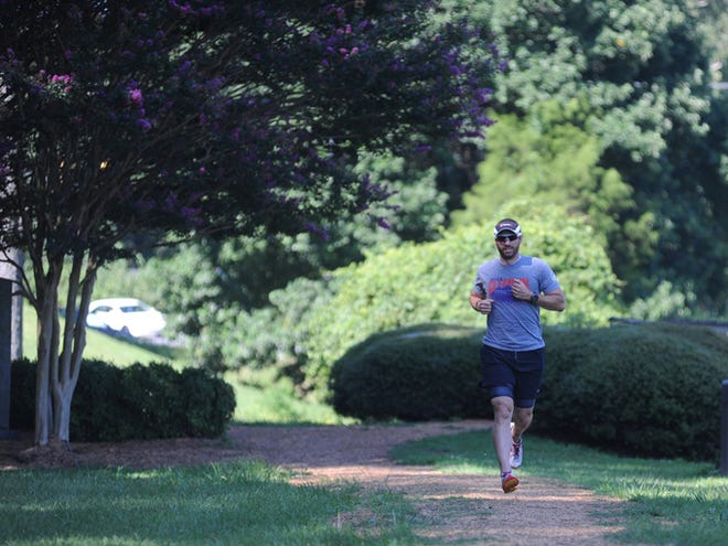 Kyle King, an IT support specialist at Baptist Easley Hospital, quit smoking and decided to live a healthier lifestyle.