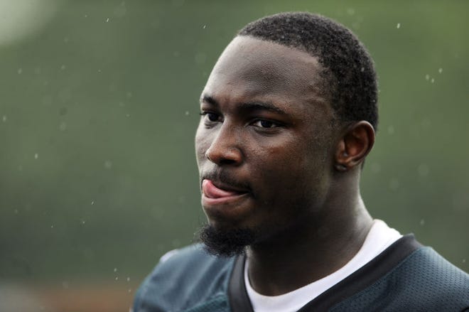 The Eagles' LeSean McCoy takes a breather at training camp.