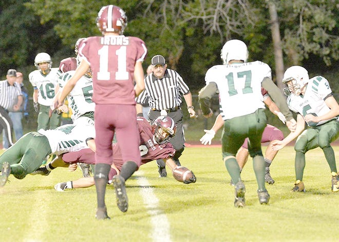 Frankfort-Schuyler’s Rich Morocco stretches across the goal line on a second-quarter touchdown run Friday against Adirondack. 



Photo Courtesy of Bob Critser/digitalsportsphotography.net