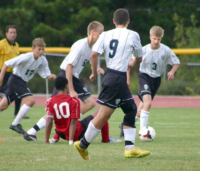 Plymouth South boys soccer hosts Hanover today at 4 p.m.
