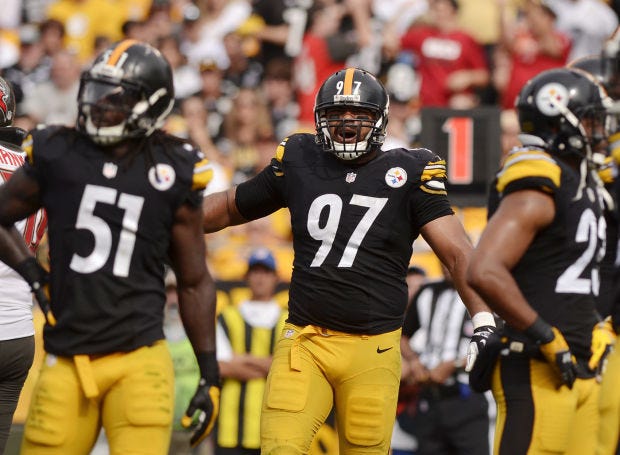Cameron Heyward (97) reacts after getting a penalty call for unnecessary roughness during the Steelers 27-24 loss to the Buccaneers on Sept. 28.