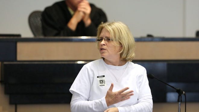 Cecelia Betts, the nurse who drew John Goodman’s blood at Wellington Medical Center after the crash, describes Goodman’s injuries during her testimony on the third day of Goodman’s retrial Tuesday, October 14, 2014. Goodman is charged with DUI manslaughter in the death of Scott Wilson. (Lannis Waters / The Palm Beach Post)