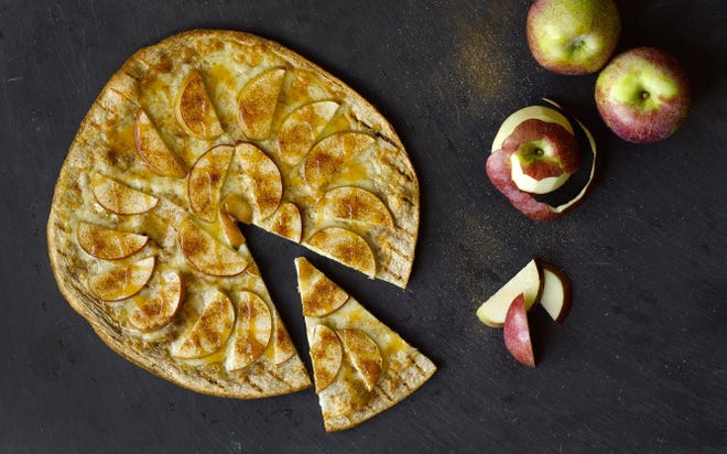 Top This Pizza Crusts' Apple Caramel Cheddar Pizza
