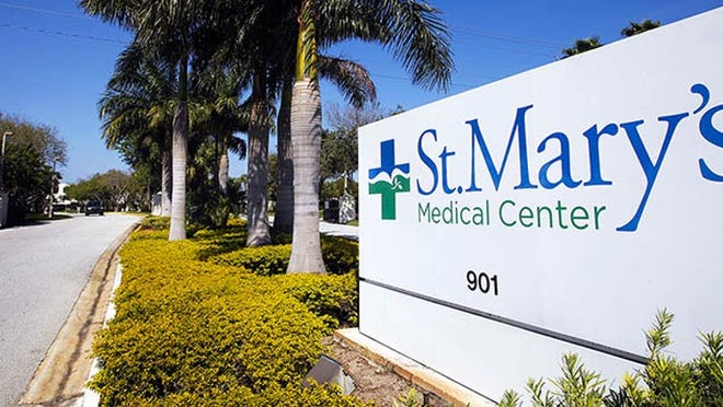 02/24/12 (Lannis Waters/The Palm Beach Post) -- west palm beach -The entrance to St. Mary's Medical Center on 45th Street.