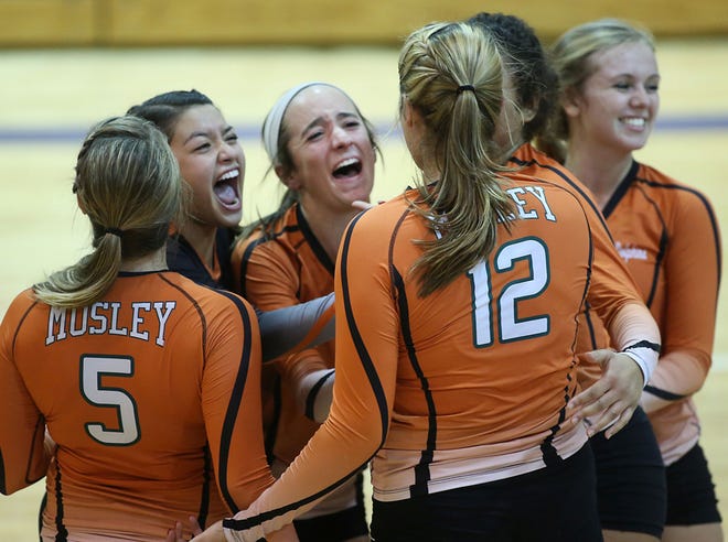 The Mosley Dolphins knocked off Arnold in four sets Tuesday night to move on to the 5A regional final.
