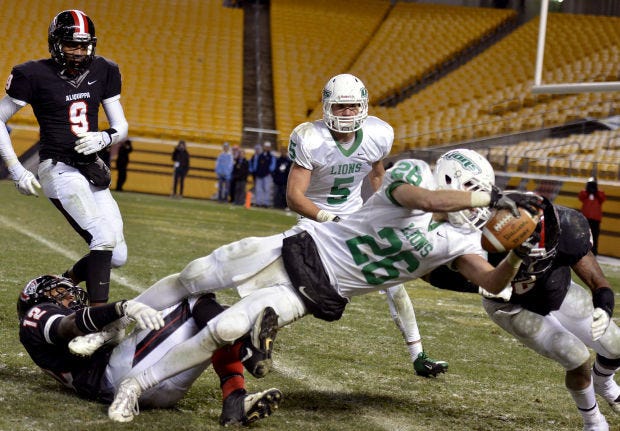 South Fayette defeated Aliquippa's 34-28 in the 2013 WPIAL AA championship game at Heinz Field in Pittsburgh.
