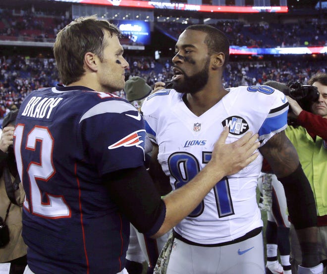 Tom Brady (left) and the Patriots, who blew out Calvin Johnson and the Lions last Sunday, will take their seven-game winning streak into Green Bay on Sunday to play the Packers.