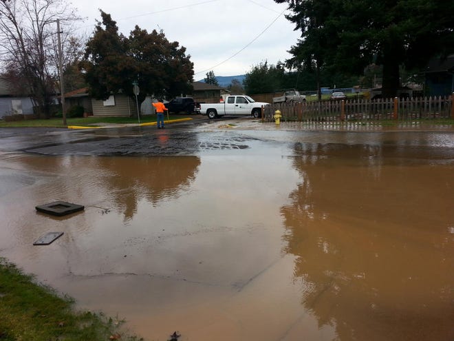 An estimated 500,000 gallons of water was lost on Wednesday when a water main broke on South 10th Street in Cottage Grove. The street was closed between Monroe and Quincy avenues for repairs.