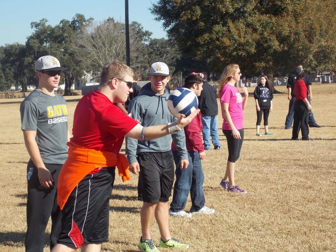 Volunteers from both St. Amant and Dutchtown High Schools helped out for the Camp Shriver event. Photo by Kyle Riviere.