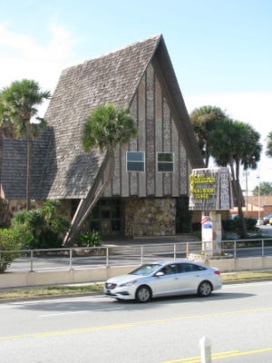 News-Journal/BOB KOSLOW The iconic Julian’s Dining Room & Lounge at 88 S. Atlantic Ave in Ormond Beach has been bought and will be torn down in early 2015.