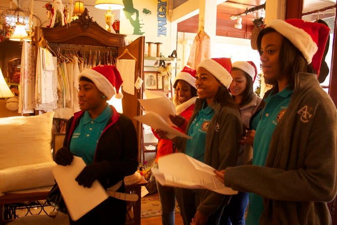 The Donaldsonville Mayor’s Youth Advisory Council took a stroll down Railroad Avenue Saturday and lifted up in voice timely Christmas Carols.